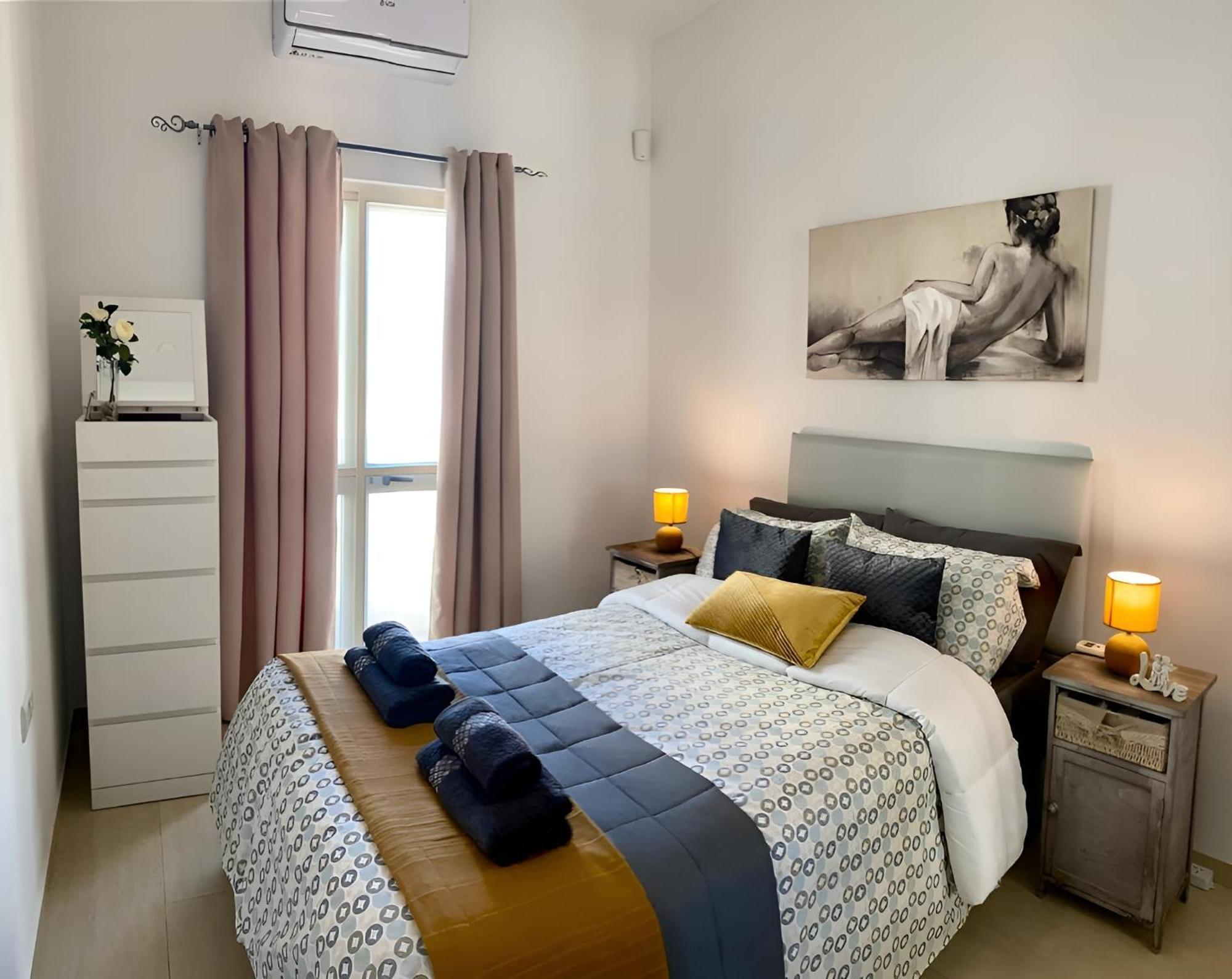 Sliema Cosy Penthouse With Bbq Exterior foto